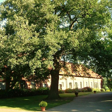 Gaestehaus Schlossgarten Etelsen ภายนอก รูปภาพ